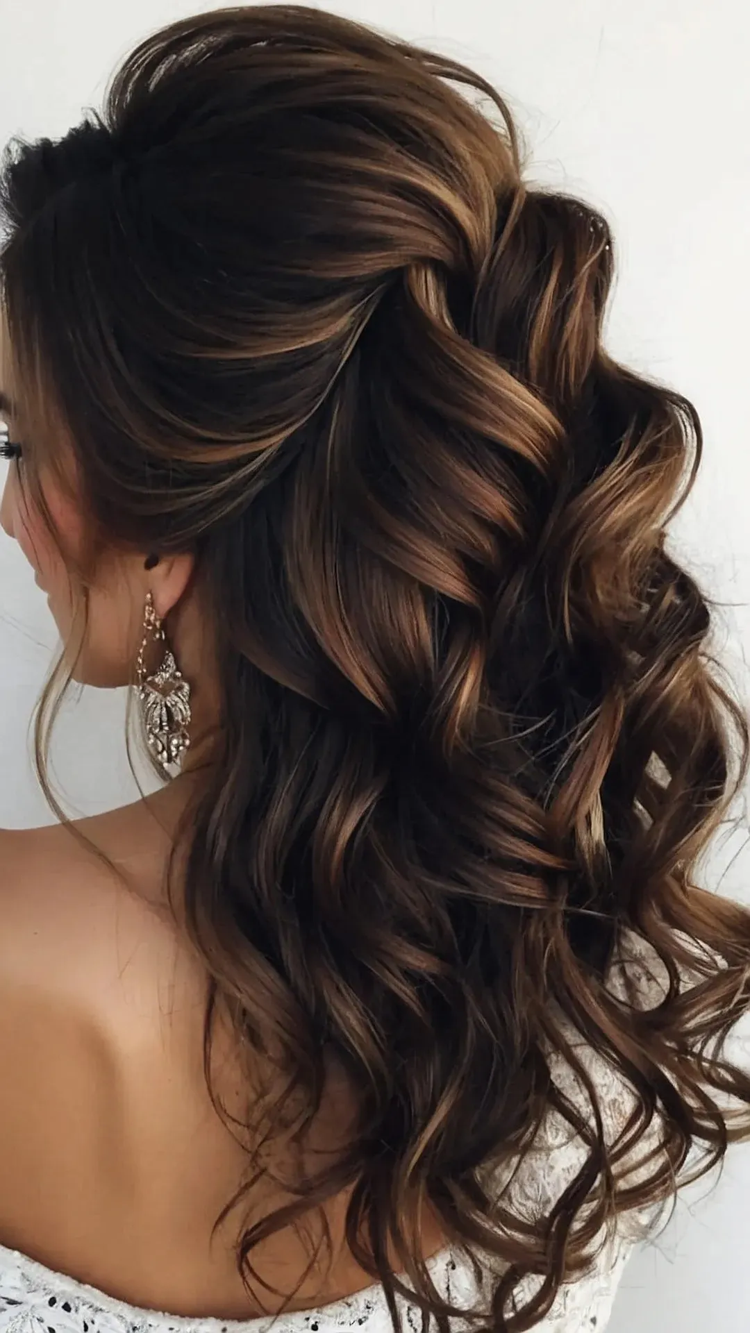 16 Classic Hairdos That Will Never Go Out of Style for Women Over 50**  
**