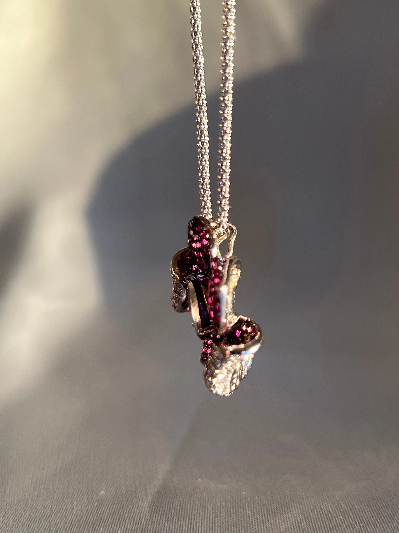 18k White Gold Ruby Sapphire & Diamond Flower Pendant Necklace