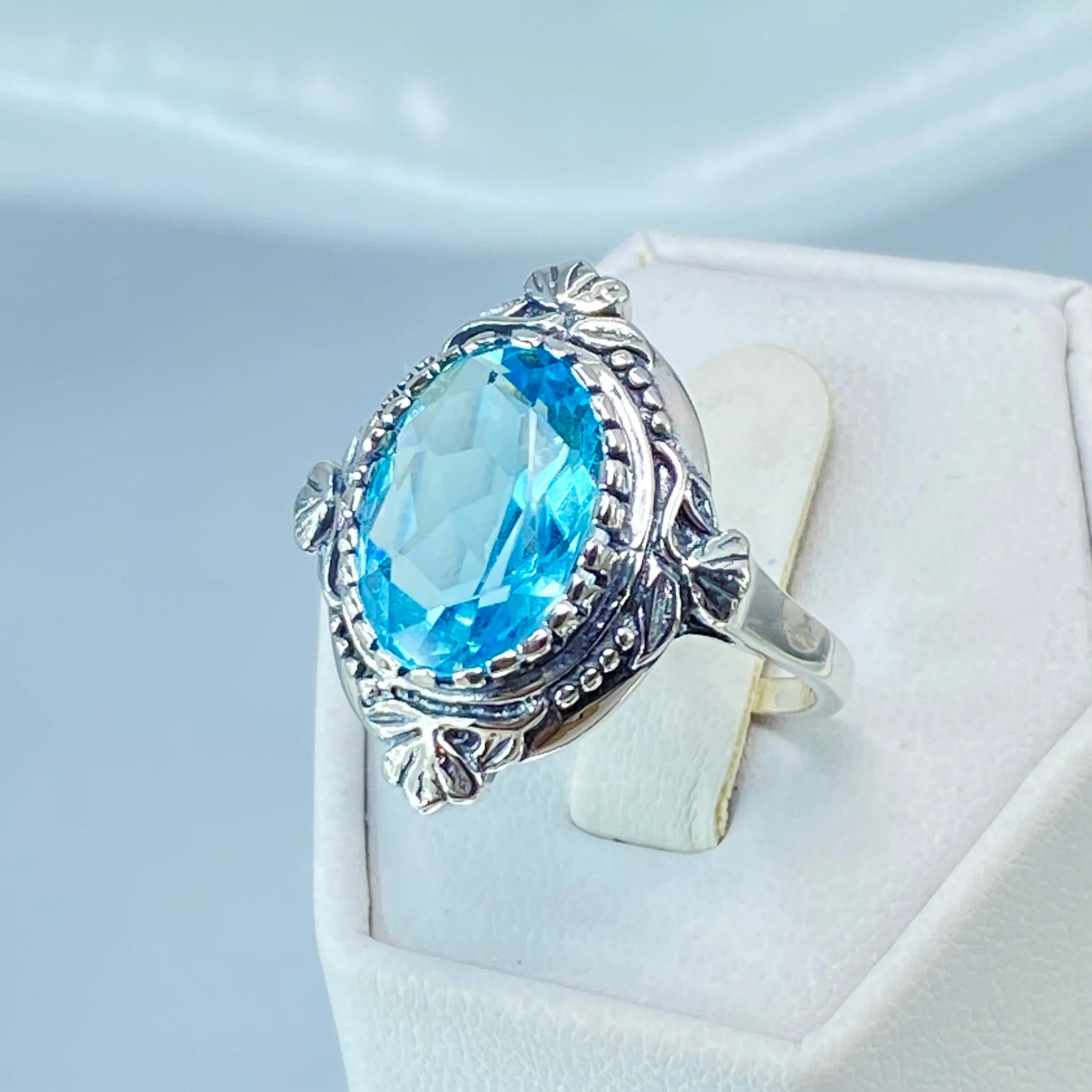 Aquamarine Ring, Oval Wreath Filigree Ring - Vintage Art Nouveau Style Ring D74
