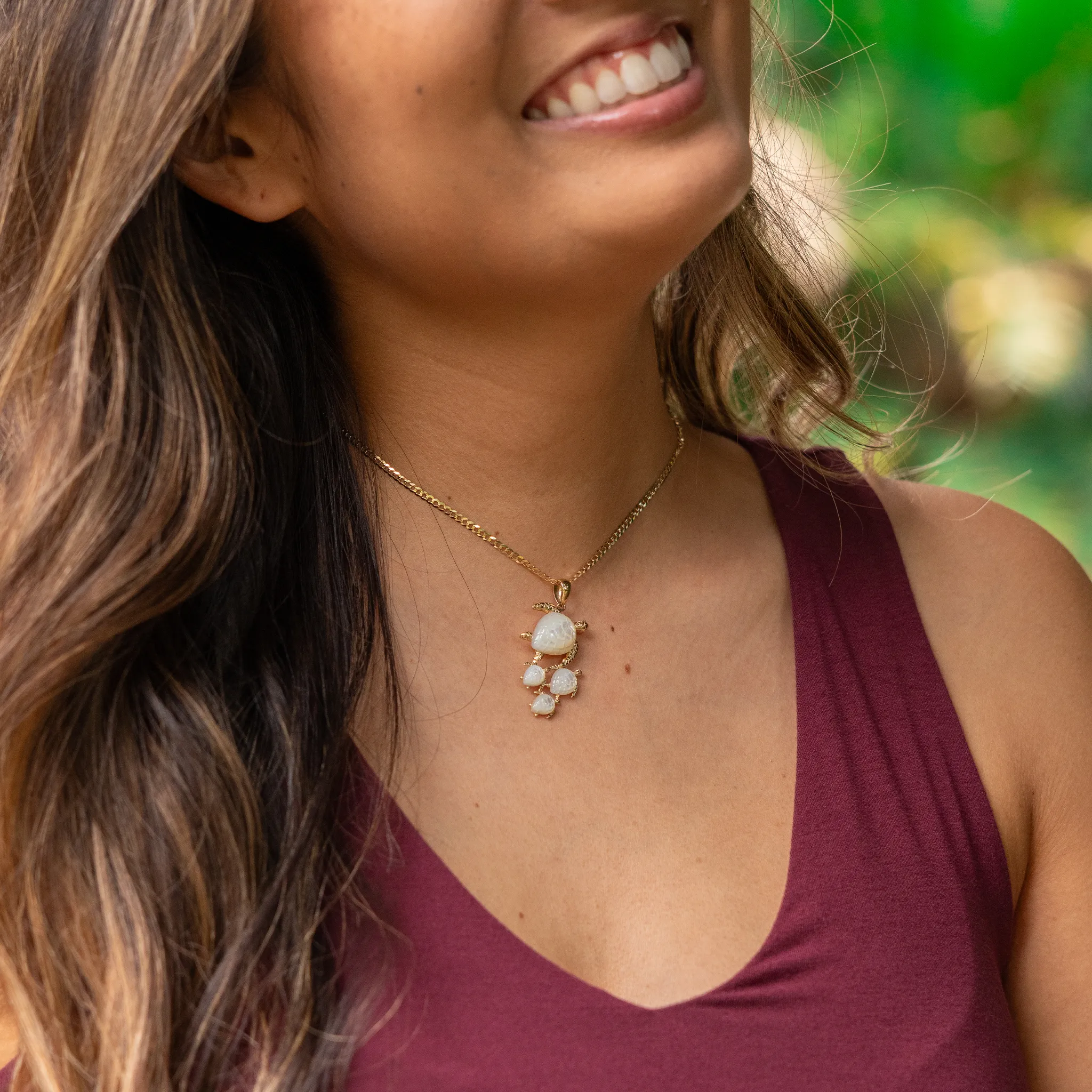Honu Mother of Pearl Pendant in Gold - 37mm