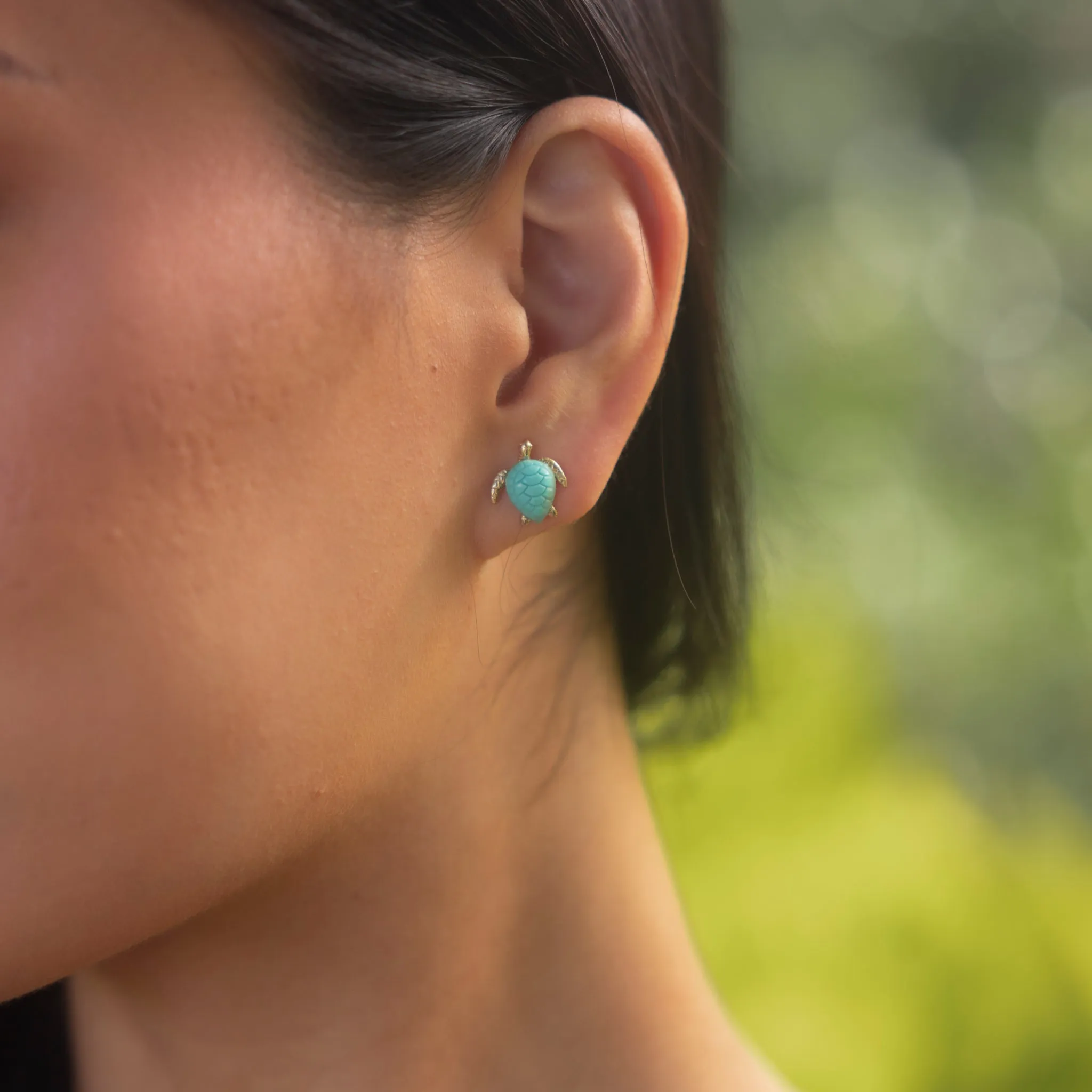 Honu Turquoise Earrings in Gold - 13mm