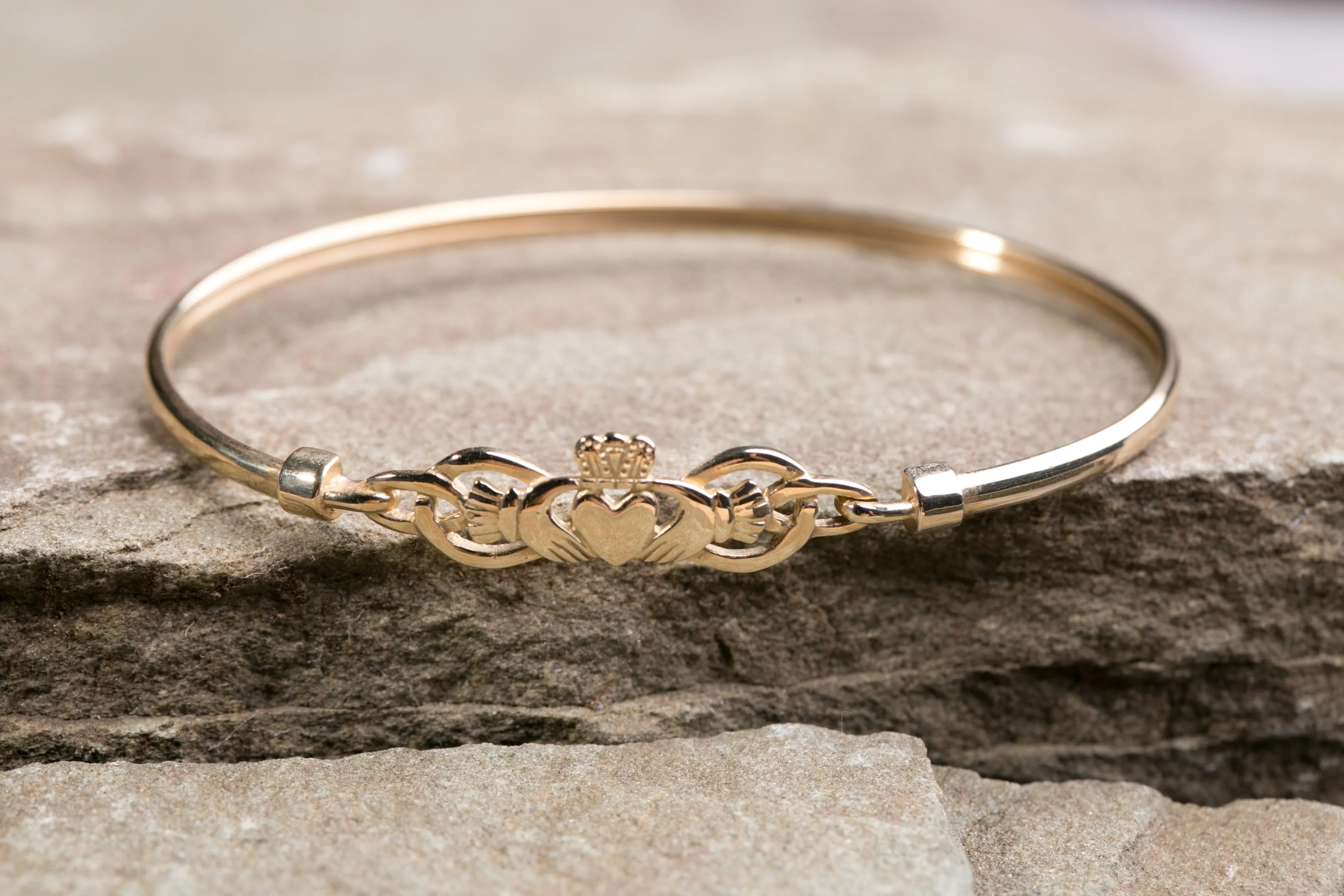 Ladies 10K  Gold Claddagh Bangle