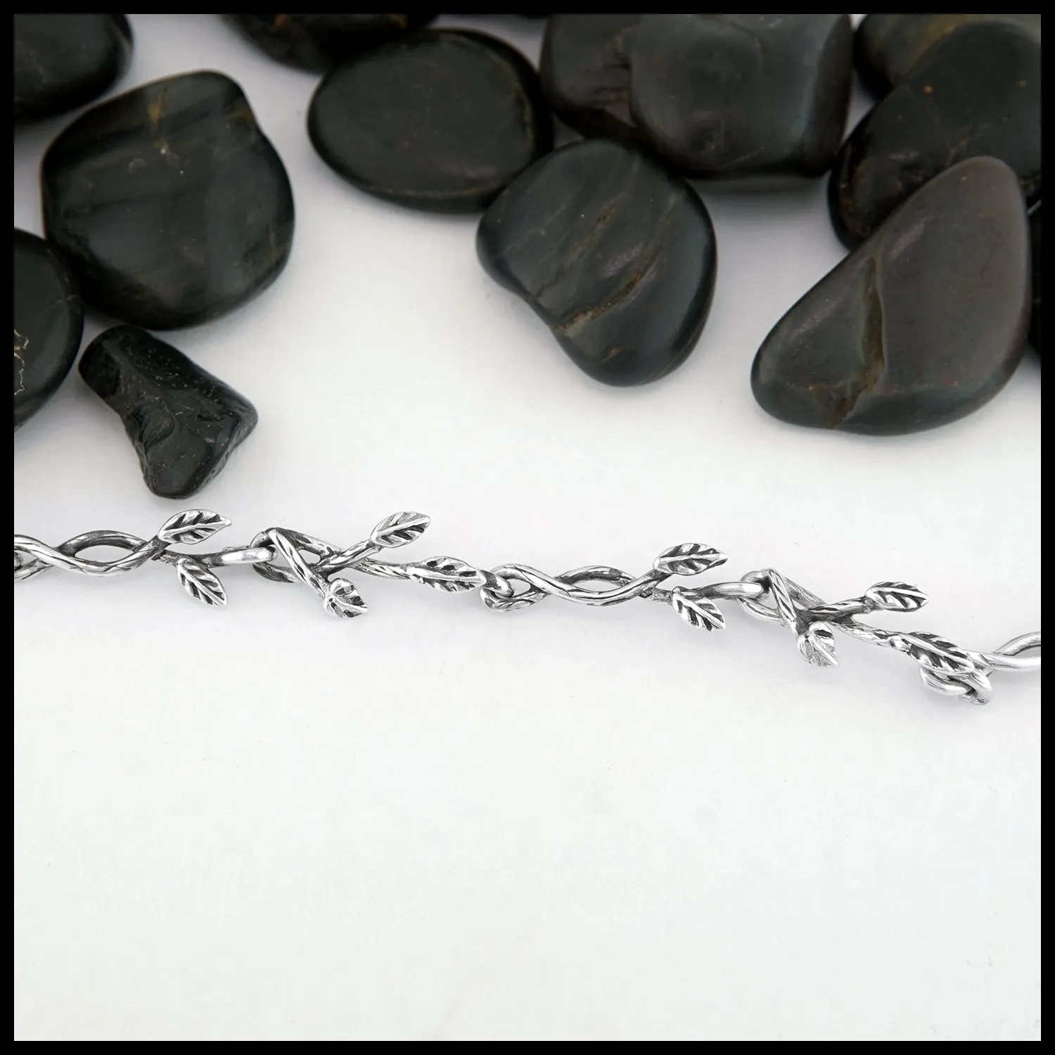 Madi's Leaf and Vine Necklet