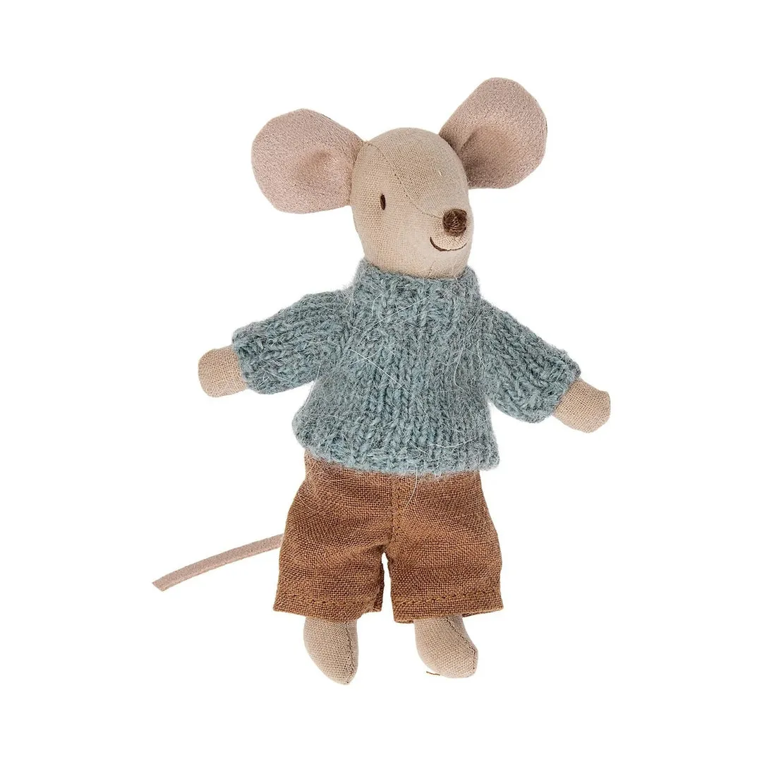 maileg knitted sweater and pants for big brother mouse