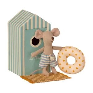 maileg little brother beach mouse in cabin de plage