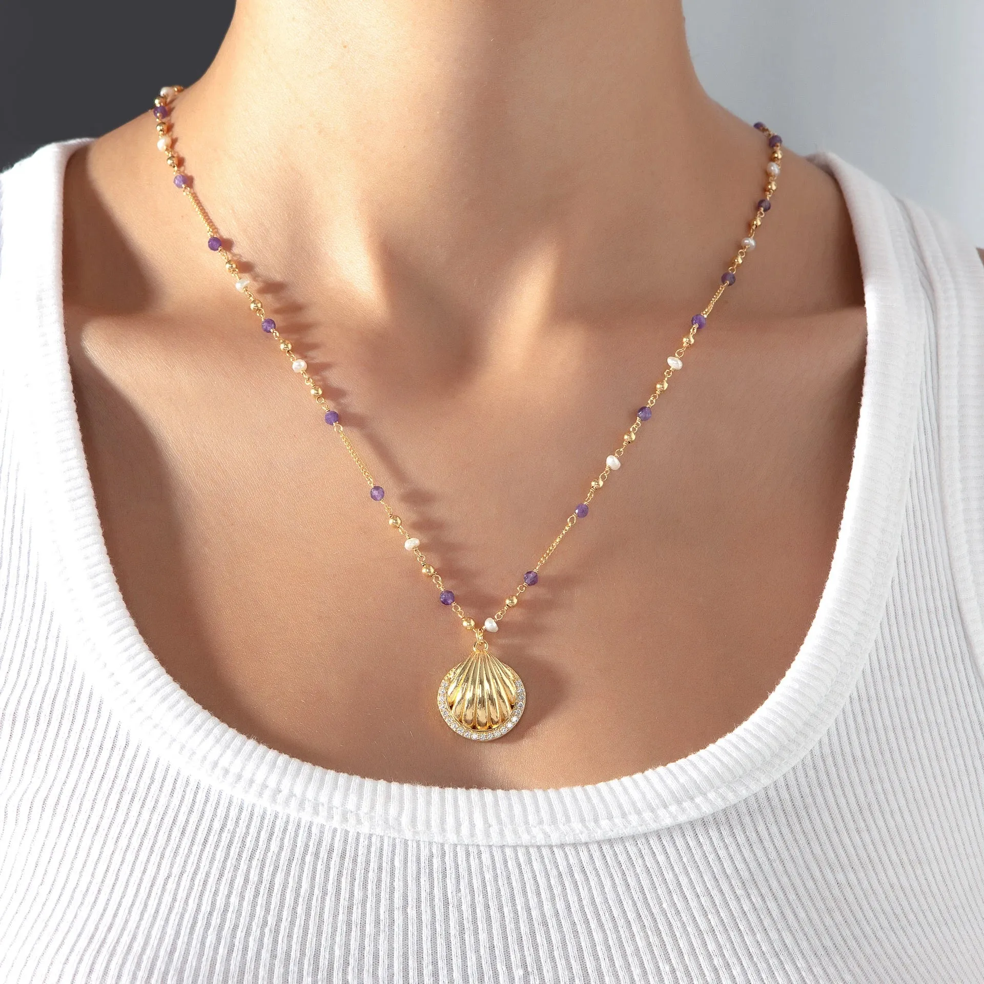 Shell Necklace – Gold-Plated Silver with Pearl - Amethyst Chain