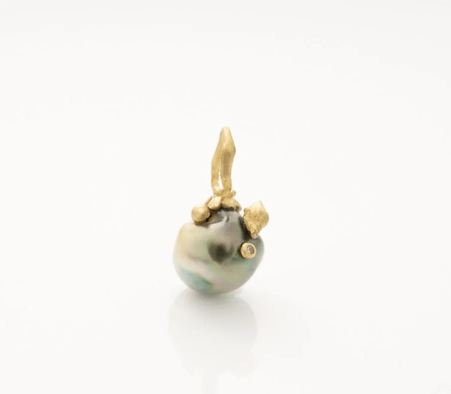 Tahitian Pearl and Snail Pendant 1